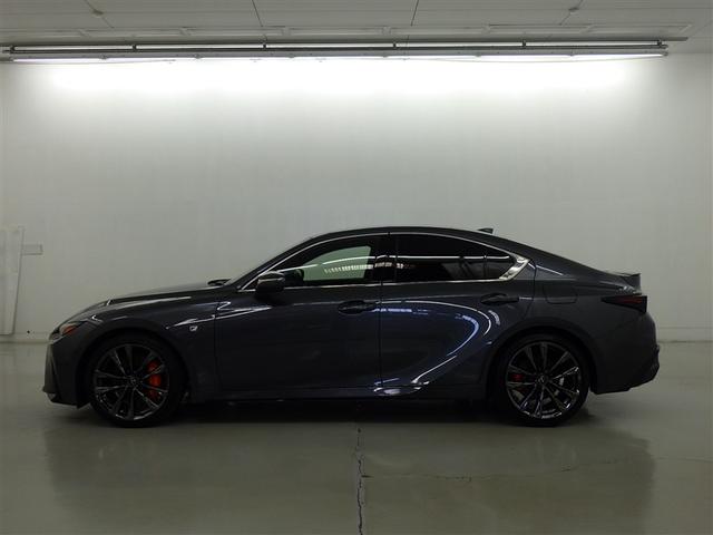 ＩＳ ＩＳ３５０　Ｆスポーツ　レクサス認定中古車ＣＰＯ　後席サイドエアバッグ　１９インチアルミホイール　三眼フルＬＥＤヘッドランプ　ＬＥＤフロントターンシグナルランプ　フロアマット（純正）　リヤガラス３面フイルム（6枚目）