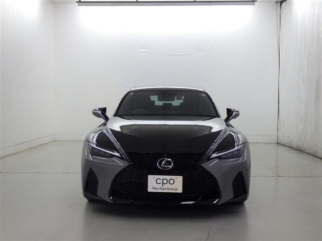 ＩＳ ＩＳ３００　ＦスポーツモードブラックＩＩＩ　レクサス認定中古車ＣＰＯ　パンク修理キット（スペアタイヤレス）　パノラミックビューモニター　Ｆ専用オレンジブレーキキャリパー　フロアマット（純正）　ナンバーフレーム　ドライブレコーダー（純正／前後）（8枚目）