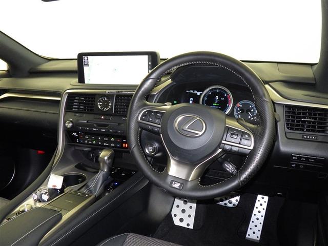 ＲＸ ＲＸ３００　Ｆスポーツ　レクサス認定中古車ＣＰＯ　パノラミックビューモニター　Ｆ　ＳＰＯＲＴ専用本革／Ｆ　ＳＰＯＲＴ専用ブラック／Ｆ　ＳＰＯＲＴ専用本アルミ　フロアマット（純正）　ナンバーフレーム　ドライブレコーダー（9枚目）