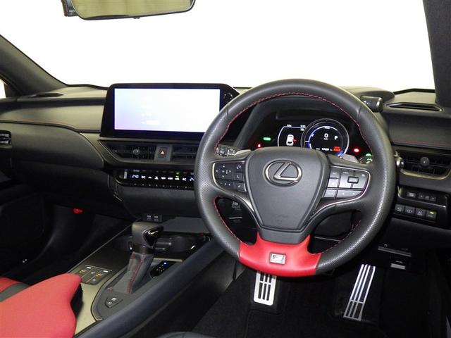 ＵＸ ＵＸ２５０ｈ　Ｆスポーツエモーショナルエクスプローラ　レクサス認定中古車ＣＰＯ　ＩＴＳ　Ｃｏｎｎｅｃｔ　ヘッドアップディスプレイ　三眼フルＬＥＤヘッドランプ　アクセサリーコンセント　ＡＣ１００Ｖ・１５００Ｗ　フロアマット（純正）　ドライブレコーダー（9枚目）