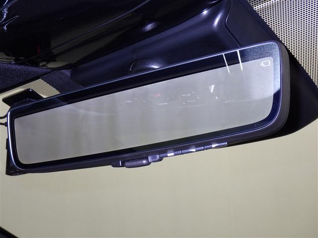 ２４ヶ月点検の項目を含めた９０項目以上の点検・整備を実施。納車前の最終点検では「レクサスＣＰＯ納車前確認シート」を発行します。