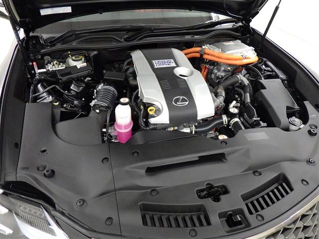 ＲＣ ＲＣ３００ｈ　Ｆスポーツ　クリアランスソナー　ブラインドスポットモニター〔ＢＳＭ〕　リヤクロストラフィックアラート［ＲＣＴＡ］　三眼フルＬＥＤヘッドランプ　フロアマット（純正）　ドライブレコーダー（社外：前後）（20枚目）
