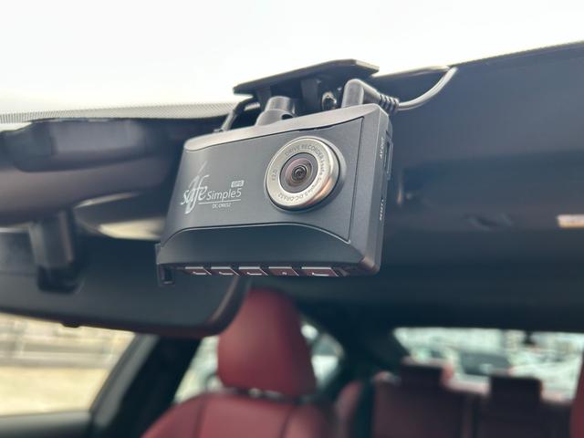 IS IS300h Fスポーツ レクサス認定中古車CPO 後席サイドエアバッグ ムーンルーフ フルLEDヘッドランプ パノラミックビューモニター フロアマット(純正) サイドバイザー ナンバーフレーム ドライブレコーダー(20枚目)