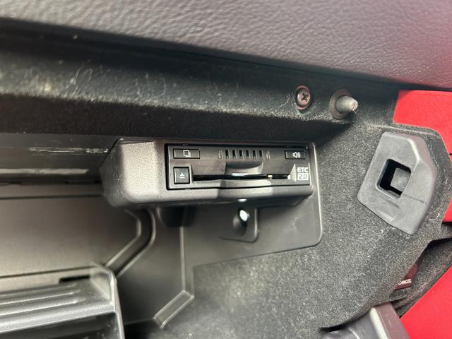 IS IS300h Fスポーツ レクサス認定中古車CPO 後席サイドエアバッグ ムーンルーフ フルLEDヘッドランプ パノラミックビューモニター フロアマット(純正) サイドバイザー ナンバーフレーム ドライブレコーダー(21枚目)