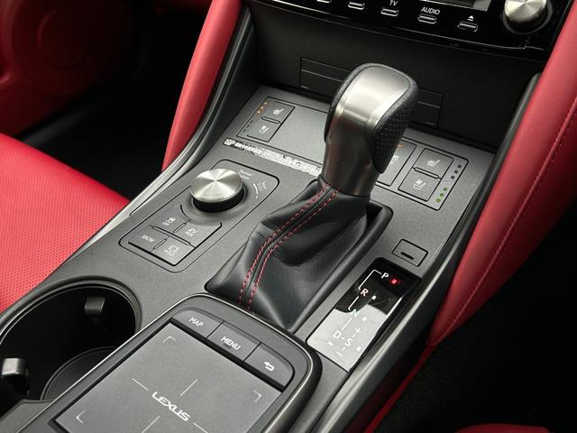 IS IS300h Fスポーツ レクサス認定中古車CPO 後席サイドエアバッグ ムーンルーフ フルLEDヘッドランプ パノラミックビューモニター フロアマット(純正) サイドバイザー ナンバーフレーム ドライブレコーダー(42枚目)