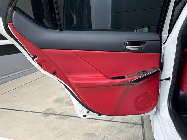IS IS300h Fスポーツ レクサス認定中古車CPO 後席サイドエアバッグ ムーンルーフ フルLEDヘッドランプ パノラミックビューモニター フロアマット(純正) サイドバイザー ナンバーフレーム ドライブレコーダー(59枚目)