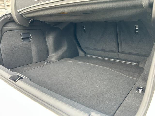 IS IS300h Fスポーツ レクサス認定中古車CPO 後席サイドエアバッグ ムーンルーフ フルLEDヘッドランプ パノラミックビューモニター フロアマット(純正) サイドバイザー ナンバーフレーム ドライブレコーダー(67枚目)