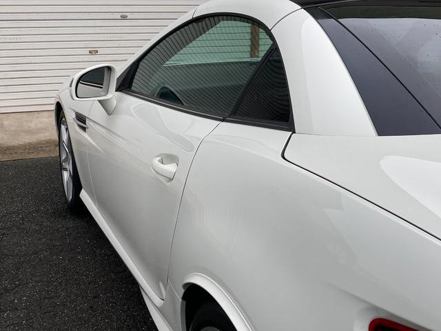 SLK SLK200MT AMGスポーツパッケージ 6速マニュアル/AMGスポーツパッケージ/純正ナビ/TV/ETC/レザーシート/シートヒーター/オートライト/純正18インチホイール/電動オープン/禁煙車/スペアキー(26枚目)
