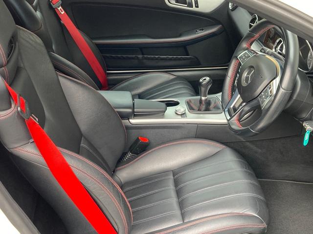 SLK SLK200MT AMGスポーツパッケージ 6速マニュアル/AMGスポーツパッケージ/純正ナビ/TV/ETC/レザーシート/シートヒーター/オートライト/純正18インチホイール/電動オープン/禁煙車/スペアキー(33枚目)