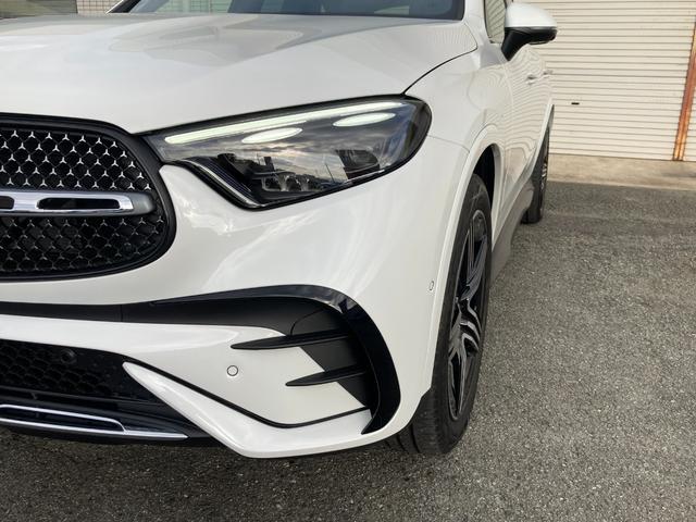 GLC GLC350e4MスポツEDスタAMGレザエクスクP ワンオーナー/禁煙車/エアサス/ナビ/ブラックレザー/シートヒーター/パノラミックSR/パークセンサー/デジタルライト/ハンズフリーテールゲート/ヘッドアップディスプレイ/スペアキー/MP202402(12枚目)