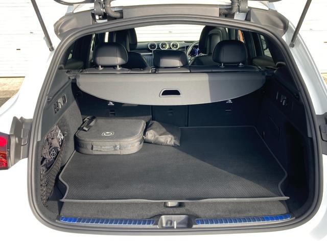 GLC GLC350e4MスポツEDスタAMGレザエクスクP ワンオーナー/禁煙車/エアサス/ナビ/ブラックレザー/シートヒーター/パノラミックSR/パークセンサー/デジタルライト/ハンズフリーテールゲート/ヘッドアップディスプレイ/スペアキー/MP202402(33枚目)