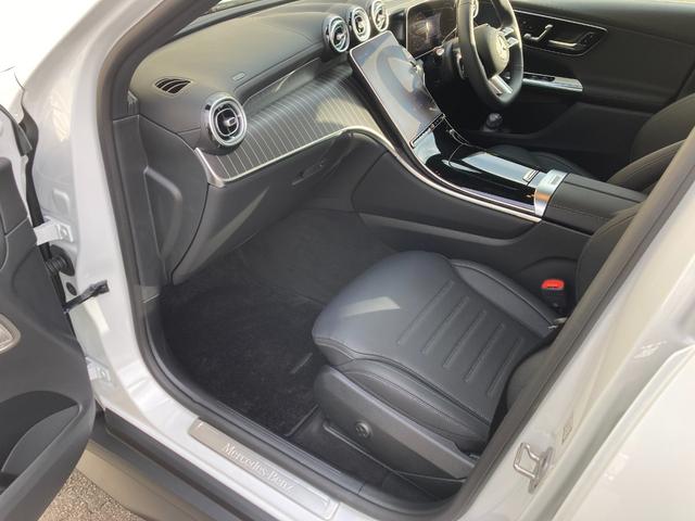 GLC GLC350e4MスポツEDスタAMGレザエクスクP ワンオーナー/禁煙車/エアサス/ナビ/ブラックレザー/シートヒーター/パノラミックSR/パークセンサー/デジタルライト/ハンズフリーテールゲート/ヘッドアップディスプレイ/スペアキー/MP202402(46枚目)