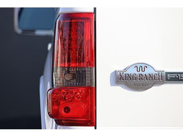 Ｆ－１５０ キングランチ　１ナンバー登録車　タイアップモデル　スーパークルーキャブ　ＫＭＣロックスター２０インチＡＷ　キングランチ専用インテリア　マグナフローデュアルサイドエキゾースト　Ｗｅｓｔｉｎブルバー　サンルーフ　ＥＴＣ（25枚目）