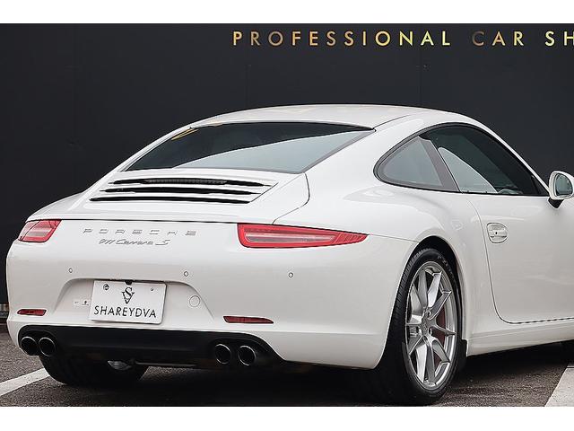 ９１１カレラＳ　９１１カレラＳ　ＰＤＫ　スポーツクロノＰＫＧ　左ハンドル　ポルシェレッドブレーキキャリパー　シートヒーター　スポーツステアリング　スポーツエグゾースト(13枚目)