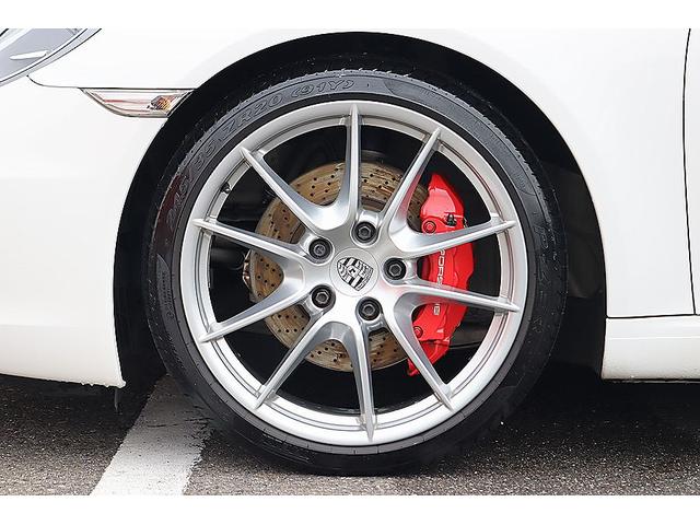 ９１１カレラＳ　９１１カレラＳ　ＰＤＫ　スポーツクロノＰＫＧ　左ハンドル　ポルシェレッドブレーキキャリパー　シートヒーター　スポーツステアリング　スポーツエグゾースト(20枚目)