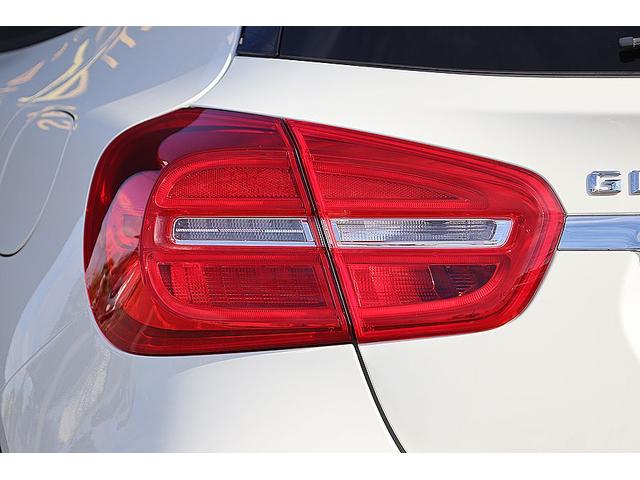 GLAクラス GLA45 AMG 4マチック エディション1 600台限定車 マットブラック20インチAMGアルミ エディション1専用エアロパーツ AMGパフォーマンスシート ブルメスターサウンド AMG パフォーマンスステアリング レーダーセーフティPKG(22枚目)