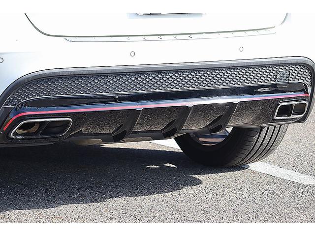 GLAクラス GLA45 AMG 4マチック エディション1 600台限定車 マットブラック20インチAMGアルミ エディション1専用エアロパーツ AMGパフォーマンスシート ブルメスターサウンド AMG パフォーマンスステアリング レーダーセーフティPKG(30枚目)