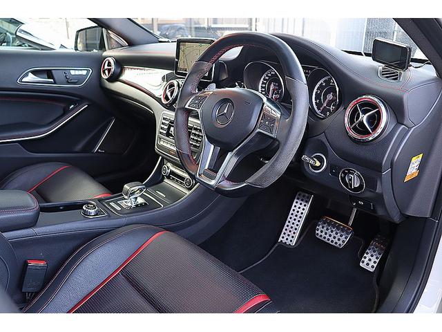 GLAクラス GLA45 AMG 4マチック エディション1 600台限定車 マットブラック20インチAMGアルミ エディション1専用エアロパーツ AMGパフォーマンスシート ブルメスターサウンド AMG パフォーマンスステアリング レーダーセーフティPKG(40枚目)