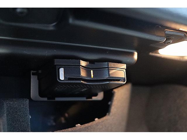 GLAクラス GLA45 AMG 4マチック エディション1 600台限定車 マットブラック20インチAMGアルミ エディション1専用エアロパーツ AMGパフォーマンスシート ブルメスターサウンド AMG パフォーマンスステアリング レーダーセーフティPKG(59枚目)