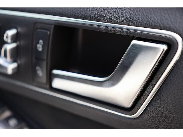 Eクラス E250 アバンギャルド パナメリカーナグリル AMG4本出しマフラー(カッター) AMGリアディフューザー カーボンサイドミラー カールソン20インチAW 360度カメラ ETC レーダーセーフティPKG ルーフスポイラー(50枚目)