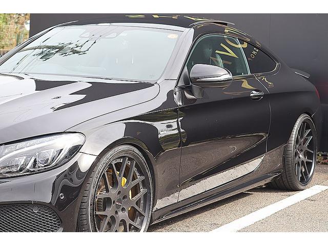 Cクラス C180クーペ スポーツ パナメリカーナグリル イエローブレーキキャリパー パノラミックスライディングルーフ ジース・シュレンザーマフラー H&Rダウンサス ハイパーフォージド20インチAW レーダーセーフティPKG HUD(22枚目)