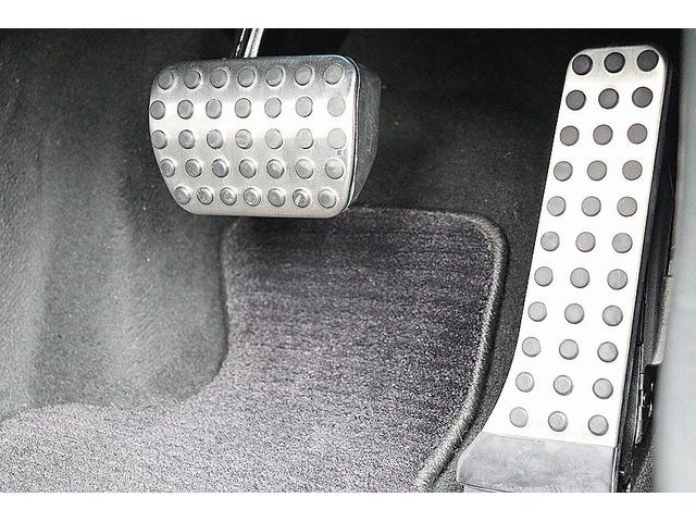 Cクラス C180クーペ スポーツ パナメリカーナグリル イエローブレーキキャリパー パノラミックスライディングルーフ ジース・シュレンザーマフラー H&Rダウンサス ハイパーフォージド20インチAW レーダーセーフティPKG HUD(59枚目)