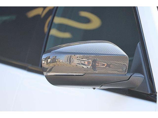 ギブリ ベースグレード　限定車スカテナート　ブルーブレーキキャリパー　２１インチＦｏｒｇｅｄアルミ　カーボントランクスポイラー・ドアミラー・グリル　車高調　シートヒーター　ピアノブラックトリム　ＡｐｐｌｅＣａｒＰｌａｙ（12枚目）