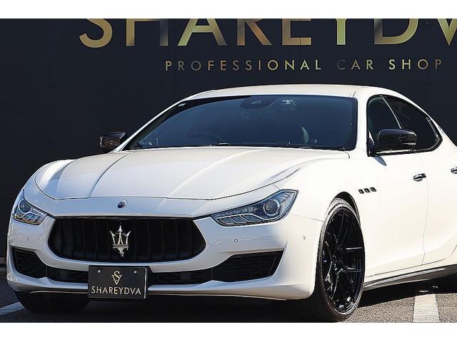 ギブリ ベースグレード　限定車スカテナート　ブルーブレーキキャリパー　２１インチＦｏｒｇｅｄアルミ　カーボントランクスポイラー・ドアミラー・グリル　車高調　シートヒーター　ピアノブラックトリム　ＡｐｐｌｅＣａｒＰｌａｙ（16枚目）