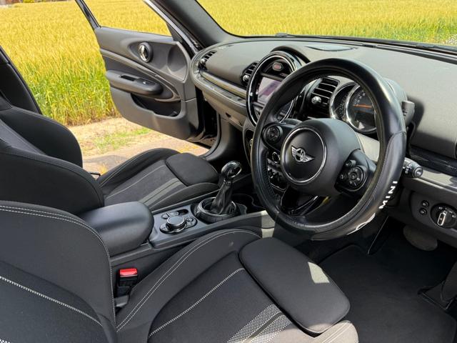 ＭＩＮＩ クーパーＳ　クラブマン　２ＷＤ　クルーズコントロール　スマートキー　ＬＥＤヘッドライト　プッシュスタート　バックカメラ　アイドリングストップ　ＥＴＣ　ステアリングスイッチ　ターボ　ガソリン　Ｂｌｕｅｔｏｏｔｈオーディオ　ナビ（56枚目）