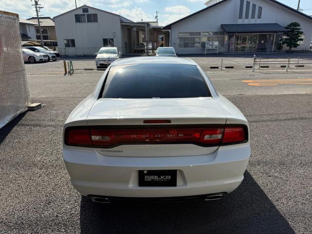 ダッジ・チャージャー SE 3.6 左ハンドル 20011yモデル 管理ユーザー買取 革シート張り替 スマートキー プッシュスタート SRT専用20インチAW BluetoothETCパワーシートBパッド交換ボディー撥水施行済み(39枚目)