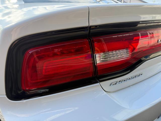 ダッジ・チャージャー SE 3.6 左ハンドル 20011yモデル 管理ユーザー買取 革シート張り替 スマートキー プッシュスタート SRT専用20インチAW BluetoothETCパワーシートBパッド交換ボディー撥水施行済み(45枚目)