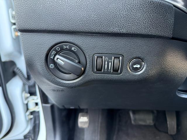 ダッジ・チャージャー SE 3.6 左ハンドル 20011yモデル 管理ユーザー買取 革シート張り替 スマートキー プッシュスタート SRT専用20インチAW BluetoothETCパワーシートBパッド交換ボディー撥水施行済み(72枚目)