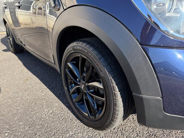 ＭＩＮＩ クーパーＳ　クロスオーバー　クロスオーバー　クーパーＳ　右ハンドル　ディーラー車　５人乗り　プッシュスタート　ブラックアロイホイール　ＥＴＣ　２トーンカラー　禁煙車　パワーステアリング　パワーウインドウエアバックＡＢＳ横滑り防止（77枚目）