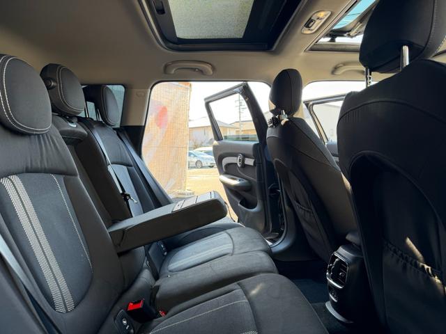 ＭＩＮＩ クーパーＳＤ　クラブマン　クーパーＳＤ　５人乗り　２ＷＤ　正規Ｄ　Ｂカメラ　アイドリングストップ　クリアランスソナー　ツインサンルーフ　ＥＴＣ　クルーズコントロール　ステアリングスイッチ　Ｂｌｕｅｔｏｏｔｈ　純正ナビ　純正ＡＷ（14枚目）