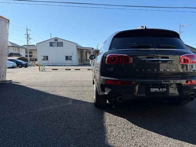 ＭＩＮＩ クーパーＳＤ　クラブマン　クーパーＳＤ　５人乗り　２ＷＤ　正規Ｄ　Ｂカメラ　アイドリングストップ　クリアランスソナー　ツインサンルーフ　ＥＴＣ　クルーズコントロール　ステアリングスイッチ　Ｂｌｕｅｔｏｏｔｈ　純正ナビ　純正ＡＷ（41枚目）