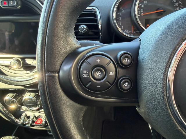 ＭＩＮＩ クーパーＳＤ　クラブマン　クーパーＳＤ　５人乗り　２ＷＤ　正規Ｄ　Ｂカメラ　アイドリングストップ　クリアランスソナー　ツインサンルーフ　ＥＴＣ　クルーズコントロール　ステアリングスイッチ　Ｂｌｕｅｔｏｏｔｈ　純正ナビ　純正ＡＷ（54枚目）