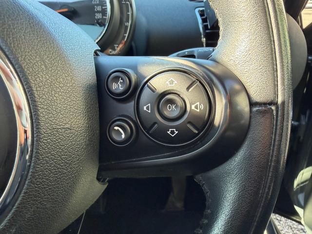 ＭＩＮＩ クーパーＳＤ　クラブマン　クーパーＳＤ　５人乗り　２ＷＤ　正規Ｄ　Ｂカメラ　アイドリングストップ　クリアランスソナー　ツインサンルーフ　ＥＴＣ　クルーズコントロール　ステアリングスイッチ　Ｂｌｕｅｔｏｏｔｈ　純正ナビ　純正ＡＷ（55枚目）