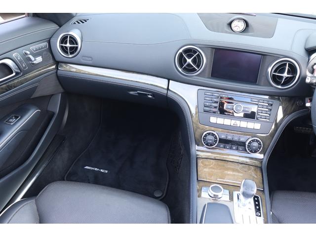 SL SL350 AMGスポーツPKG/63ルック/マジックスカイコントロール/パナメリカーナグリル/20インチAW(43枚目)