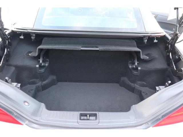 SL SL350 AMGスポーツPKG/63ルック/マジックスカイコントロール/パナメリカーナグリル/20インチAW(67枚目)