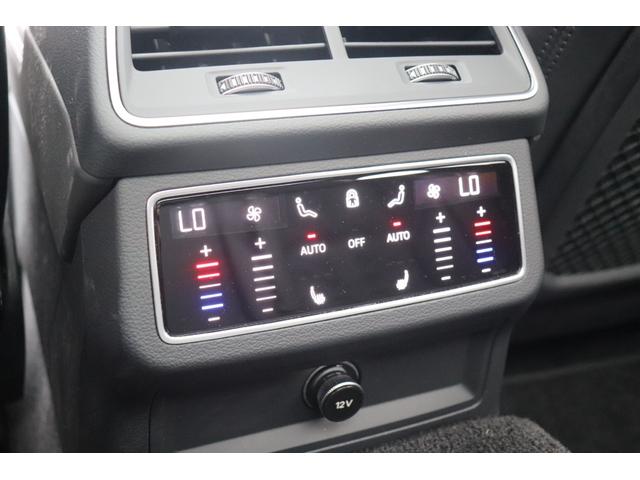 ＲＳ６アバント ベースグレード　ワンオーナー／純正可変マフラ／バンク＆オルフセン／パノラマサンルーフ／カーボンインテリア／アンビエントライト／ミシュランタイヤ／ソフトクローズ／ＨＤマトリクス／正規Ｄ記録簿／ブラックスタイリング（77枚目）