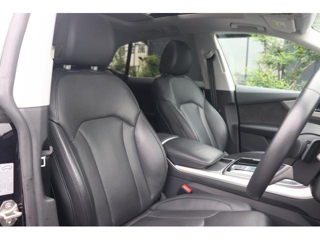 Ｑ８ ５５ＴＦＳＩクワトロ　デビューパッケージラグジュアリ　ＴＷＳ２２インチＡＷ／コンフォートアシスタンスＰＫＧ／マトリクスヘッドライト／パワークローズドア／ベンチレーション／地デジフルセグ・ＴＶキャンセラー（16枚目）