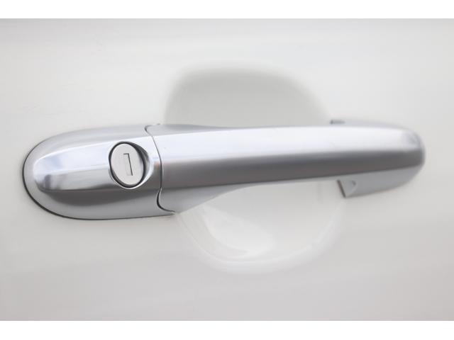 アバルト595 ツーリズモ ASSO17インチAW/タイベルWP交換済み(R7.3)/社外ナビ/地デジ/Bカメラ/赤革/ドラレコ(40枚目)