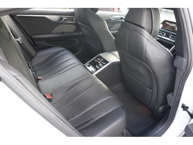 ８シリーズ ８４０ｉ　グランクーペ　Ｍスポーツ　パノラマサンルーフ／アクティブベンチレーション／ＯＰ２０インチＡＷ／ｈａｒｍａｎ／ｋａｒｄｏｎ／地デジフルセグ／ＴＶキャンセラー／ドラレコ／レーダー（70枚目）