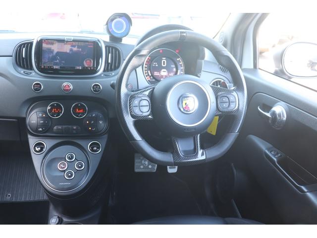 アバルト５９５ コンペティツィオーネ　ＯＺ　ＲＡＣＩＮＧ１８インチＡＷ／ＴＥＺＺＯスロコン／社外ナビ／地デジフルセグ／Ｂカメラ／ドラレコ／ＥＴＣ（44枚目）