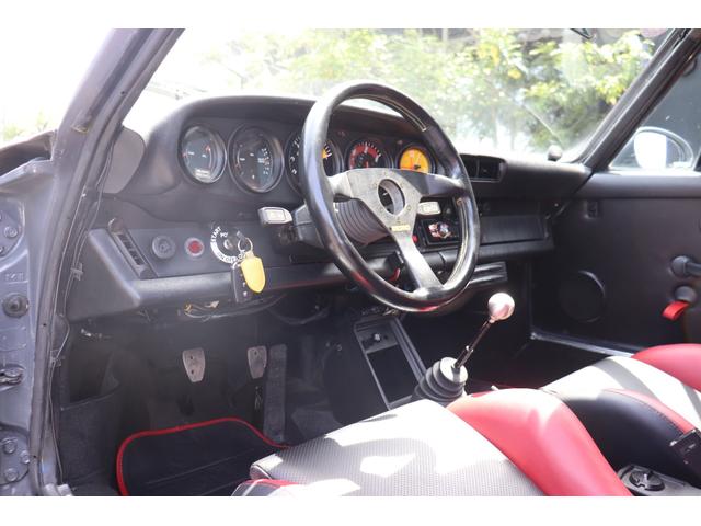 ９１１ＳＣ　正規Ｄ車／タナベ特注アルミ／ターボルック／タナベ特注アルミホイール／ヒューズＢＯＸ対策品／デジタルミラー／ミツワ自動車正規輸入車／９３４バンパー／ドライブレコーダー／ＥＴＣ／(14枚目)