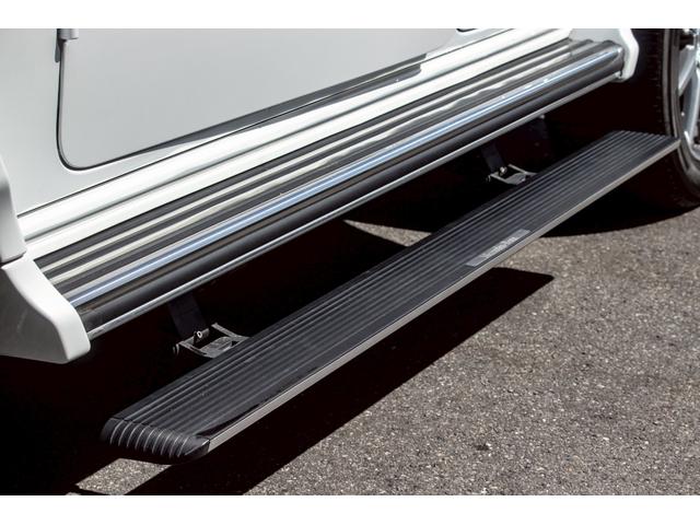 Ｇクラス Ｇ４００ｄ　ＡＭＧライン　Ｇ　ｍａｎｕｆａｋｔｕｒプログラム／ナイトパッケージ仕様／Ｇ６３ｓｔｙｌｅ／Ｇ６３　ＡＭＧホイール／ＬＥＤリップ／電動サイドステップ／ナッパレザーシート／レザーダッシュボード／ベンチレーション／ＳＲ（14枚目）