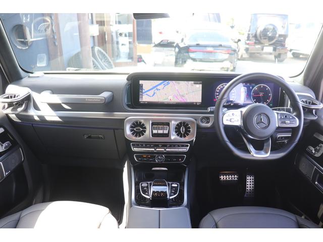 Ｇクラス Ｇ４００ｄ　ＡＭＧライン　Ｇ　ｍａｎｕｆａｋｔｕｒプログラム／ナイトパッケージ仕様／Ｇ６３ｓｔｙｌｅ／Ｇ６３　ＡＭＧホイール／ＬＥＤリップ／電動サイドステップ／ナッパレザーシート／レザーダッシュボード／ベンチレーション／ＳＲ（15枚目）