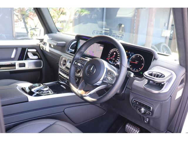 Ｇクラス Ｇ４００ｄ　ＡＭＧライン　Ｇ　ｍａｎｕｆａｋｔｕｒプログラム／ナイトパッケージ仕様／Ｇ６３ｓｔｙｌｅ／Ｇ６３　ＡＭＧホイール／ＬＥＤリップ／電動サイドステップ／ナッパレザーシート／レザーダッシュボード／ベンチレーション／ＳＲ（16枚目）