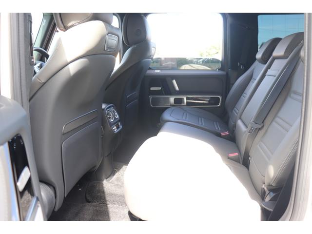 Ｇクラス Ｇ４００ｄ　ＡＭＧライン　Ｇ　ｍａｎｕｆａｋｔｕｒプログラム／ナイトパッケージ仕様／Ｇ６３ｓｔｙｌｅ／Ｇ６３　ＡＭＧホイール／ＬＥＤリップ／電動サイドステップ／ナッパレザーシート／レザーダッシュボード／ベンチレーション／ＳＲ（75枚目）