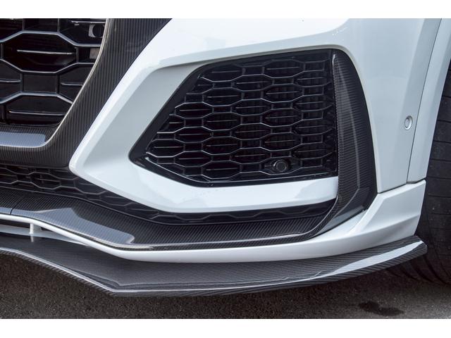 ＲＳ Ｑ８ ベースグレード　左ハンドル／レザーシートＰＫＧ／パノラマＳＲ／ＲＳスポーツエキゾースト／ブラックＡｕｄｉ　ｒｉｎｇｓ＆カーボン／グロスブラックスタイリングＰＫＧ／デコラティブパネル／カーボンツイル（24枚目）